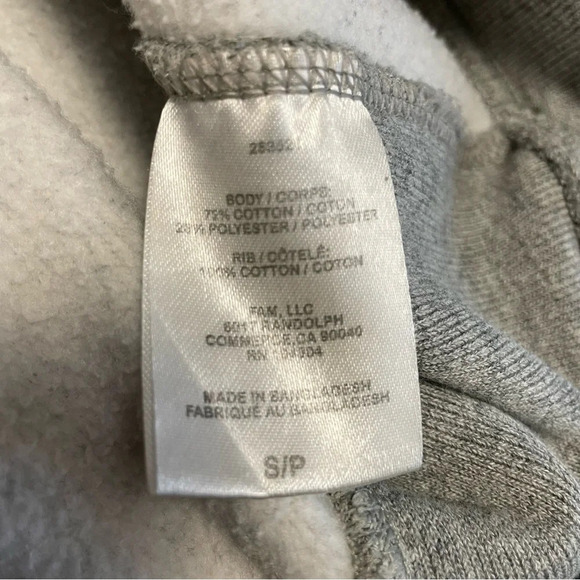 Eddie Bauer Vintage Distressed Print Grey Crewneck Sweatshirt Men Women Small - Picture 5 of 7